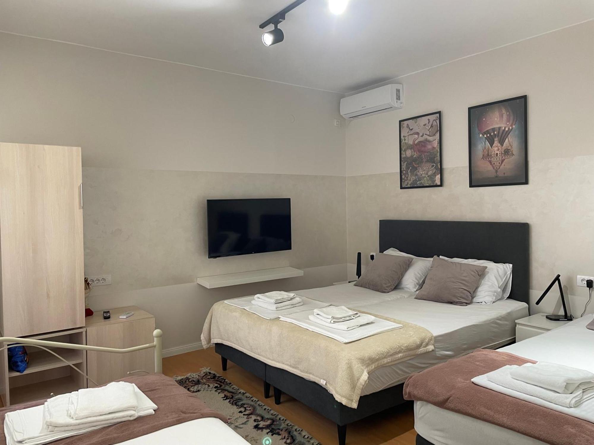 Myhome2 Суботица Экстерьер фото